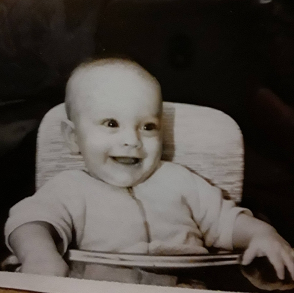 Meet your Posher, Susan - Picture 2 of 12